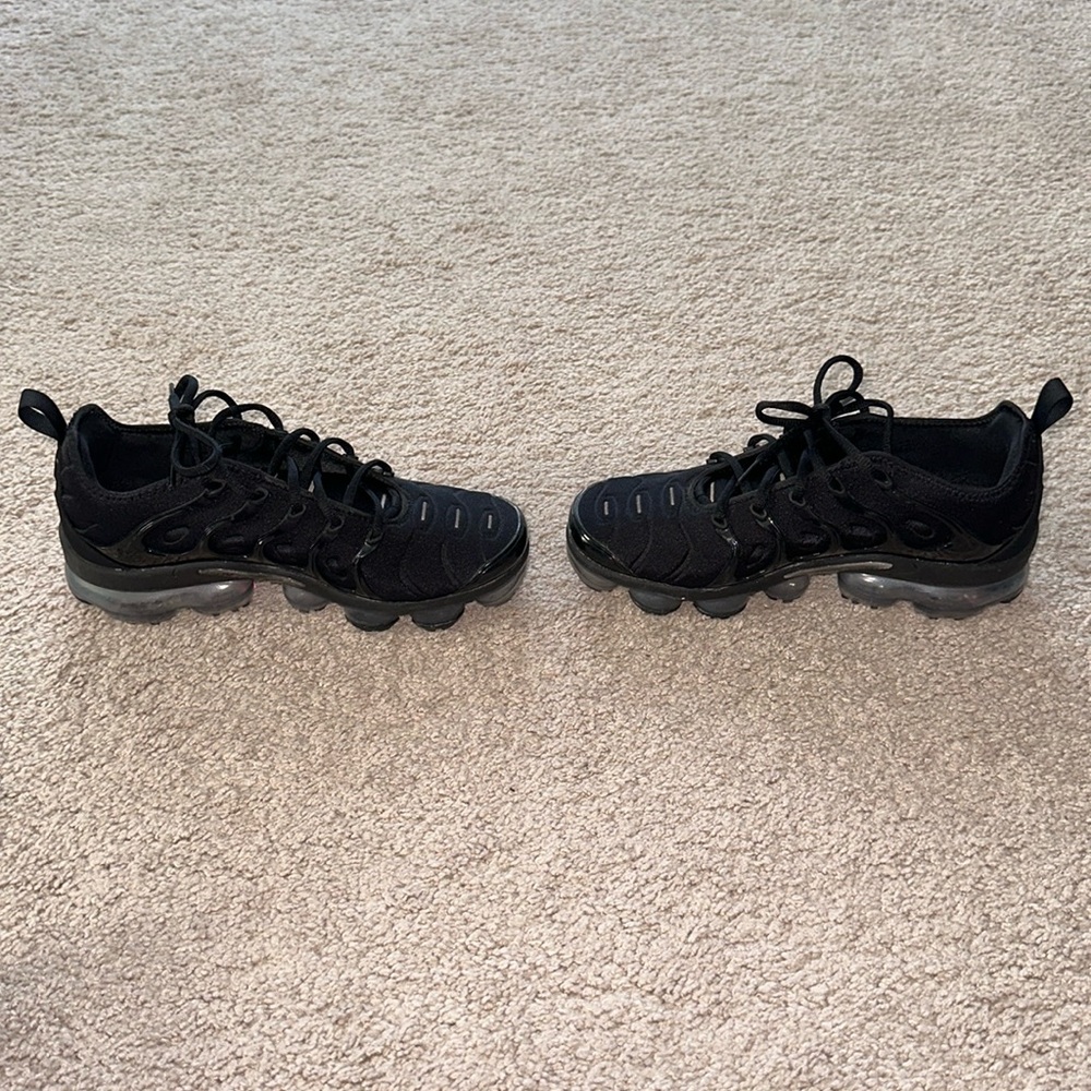 Nike Air Vapormax PLUS (Black)
